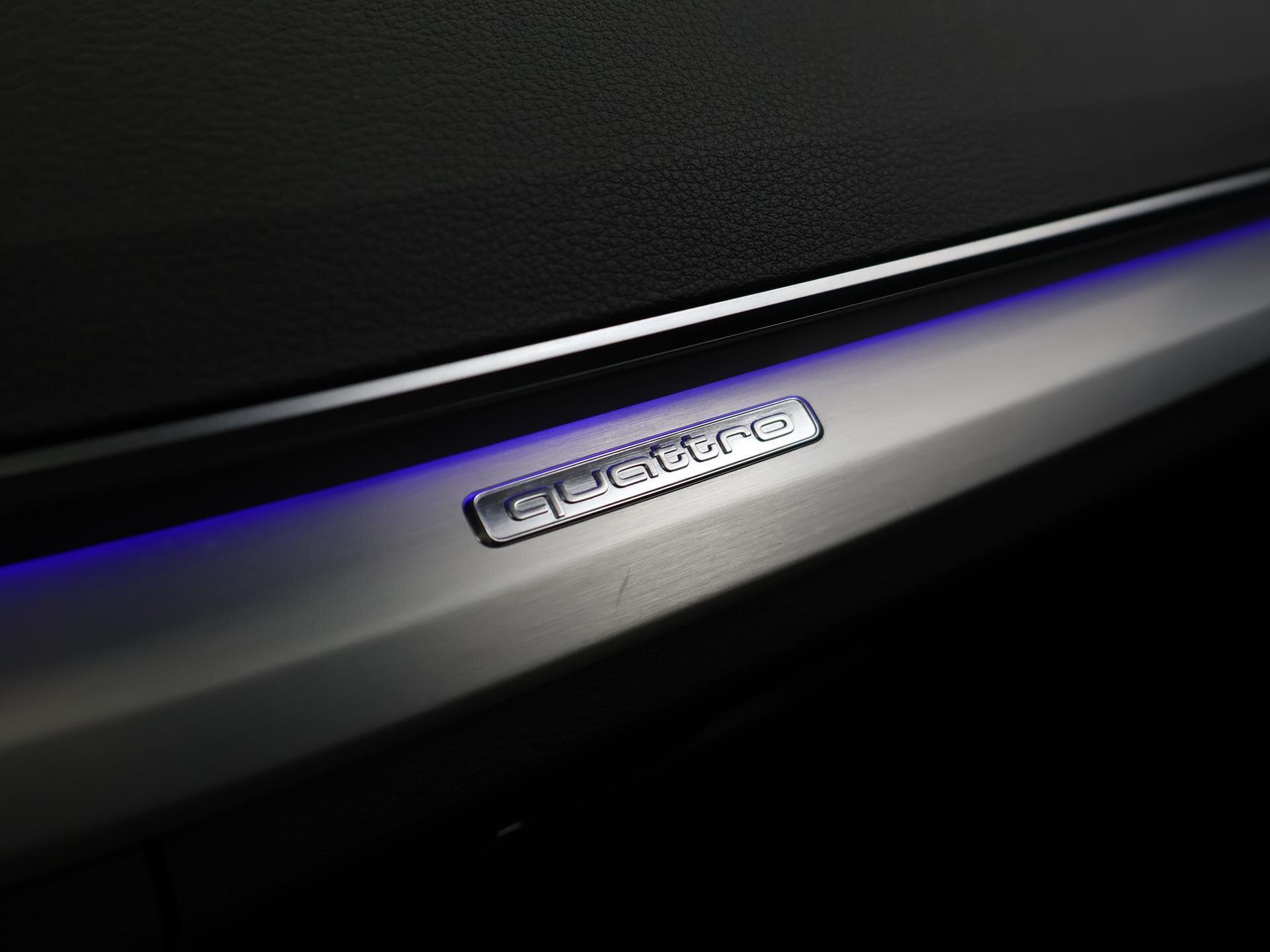 2022 Audi Q5 55 TFSI e Quattro S Line