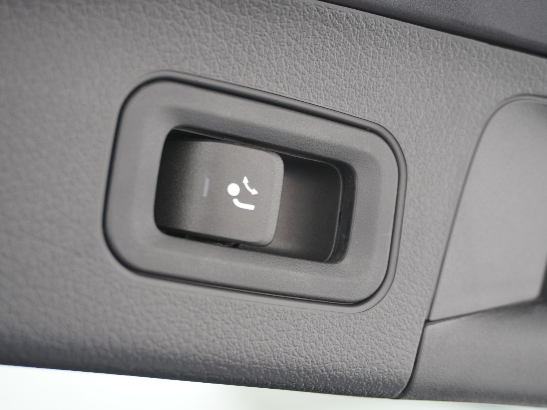 2023 Mercedes-Benz EQA 300 4MATIC AMG Line