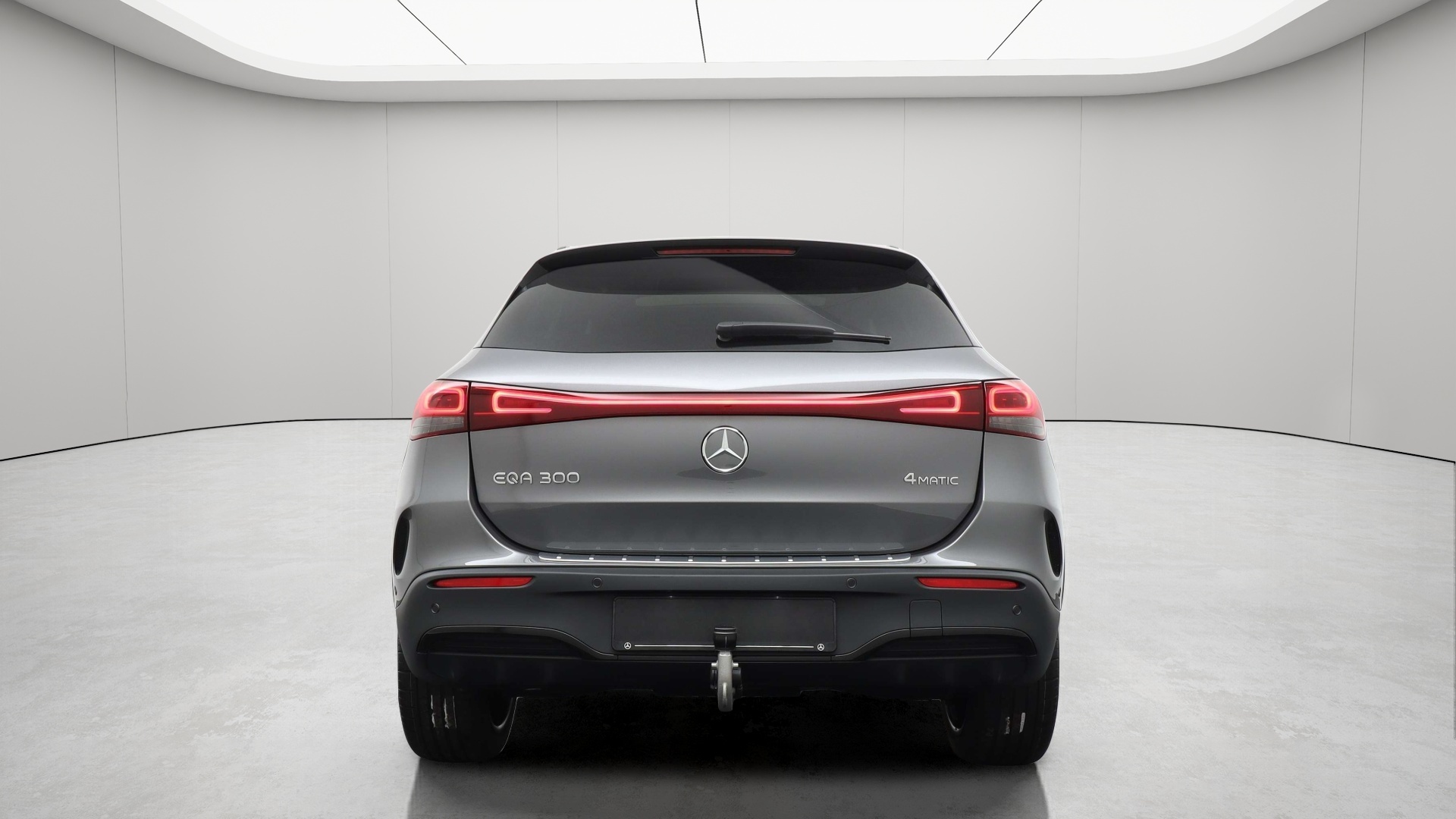 2023 Mercedes-Benz EQA 300 4MATIC AMG Line