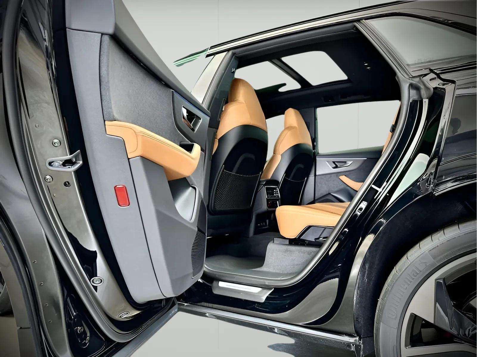 2023 Audi SQ7 TFSI Quattro